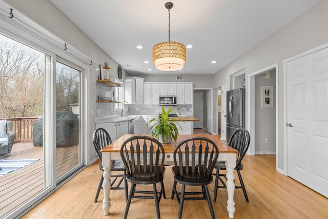 722 24th Avenue Court, Moline, IL 61265