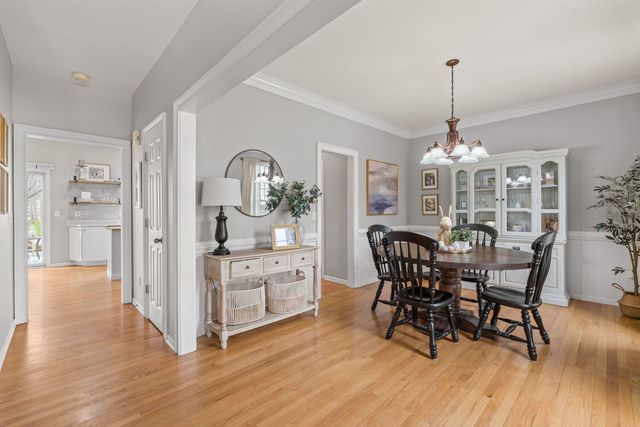 722 24th Avenue Court, Moline, IL 61265