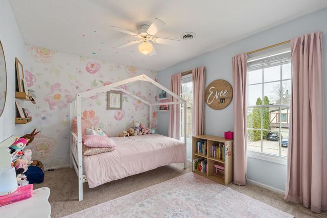 722 24th Avenue Court, Moline, IL 61265