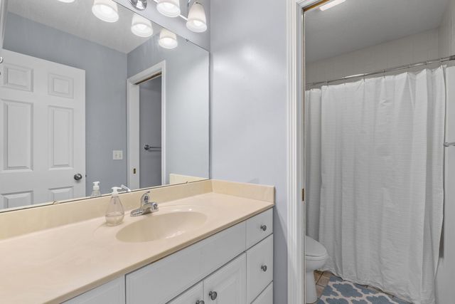 722 24th Avenue Court, Moline, IL 61265