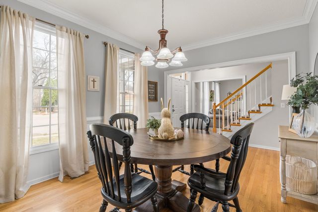 722 24th Avenue Court, Moline, IL 61265