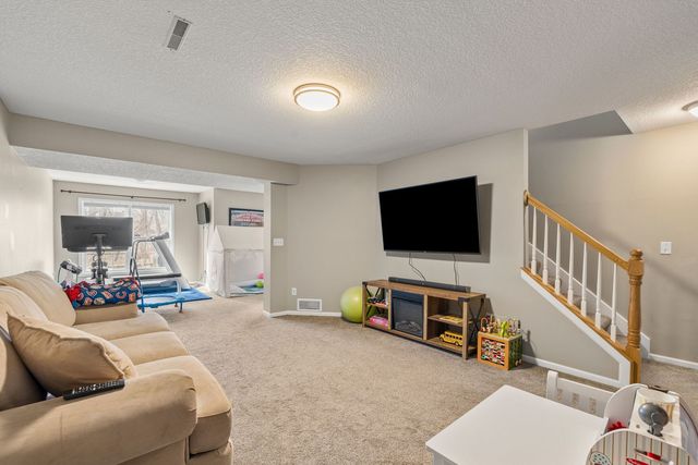 722 24th Avenue Court, Moline, IL 61265