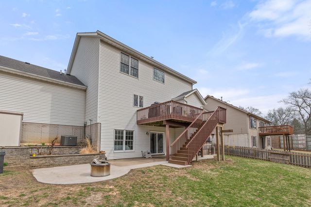 722 24th Avenue Court, Moline, IL 61265