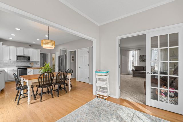 722 24th Avenue Court, Moline, IL 61265