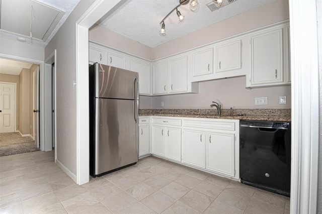 518 Moore Street, Tomball, TX 77375