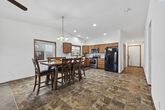 1315 E Gemstone St., Othello, WA 99344