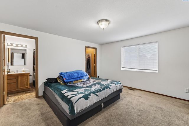 1315 E Gemstone St., Othello, WA 99344