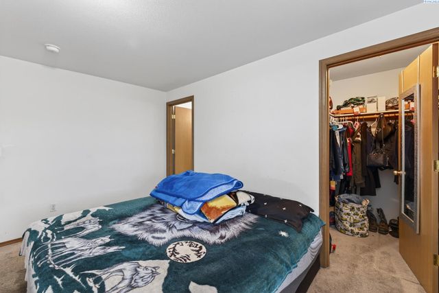 1315 E Gemstone St., Othello, WA 99344