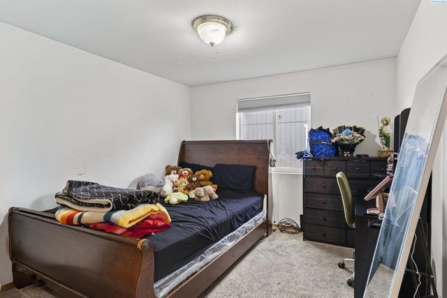 1315 E Gemstone St., Othello, WA 99344