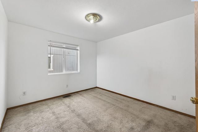 1315 E Gemstone St., Othello, WA 99344