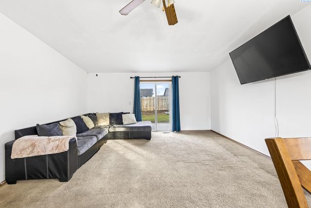 1315 E Gemstone St., Othello, WA 99344