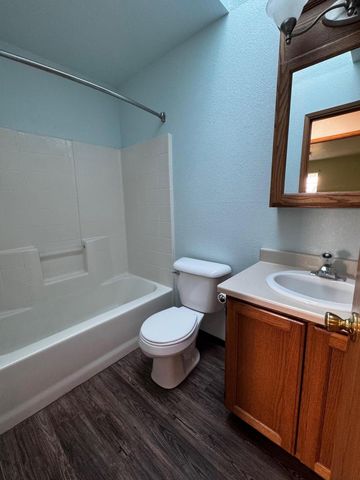 2300 Hannah Court, Fortuna, CA 95540