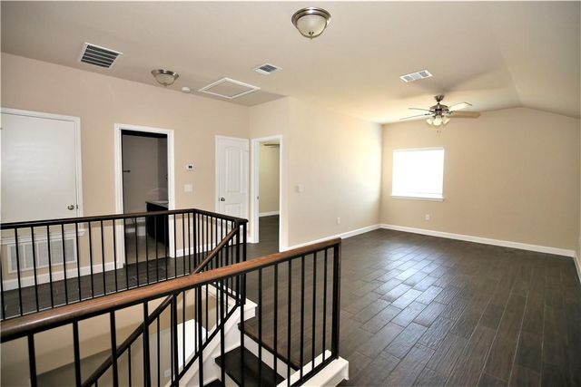 46 Churchill Farms DR, Georgetown, TX 78626