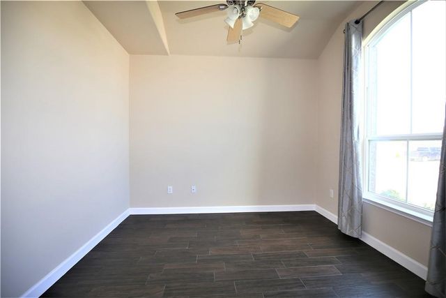 46 Churchill Farms DR, Georgetown, TX 78626