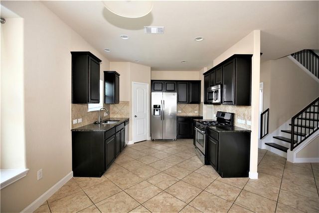 46 Churchill Farms DR, Georgetown, TX 78626