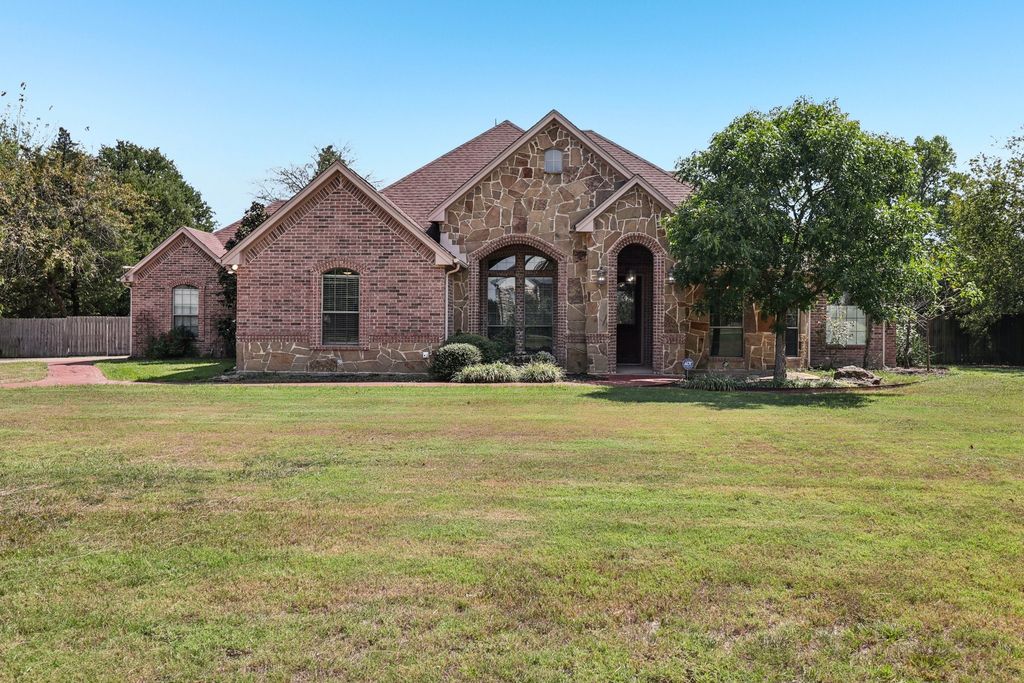 120 Waldrum Road, Combine, TX 75159