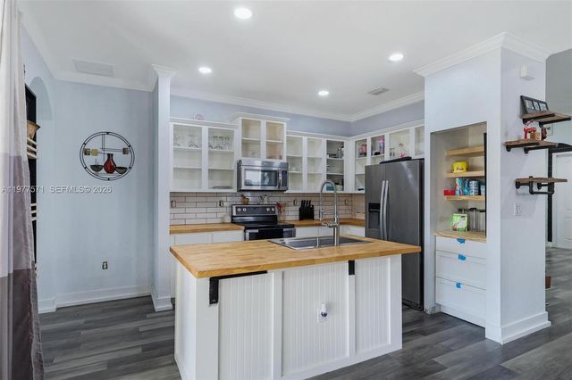 11868 SW 253rd St, Homestead, FL 33032