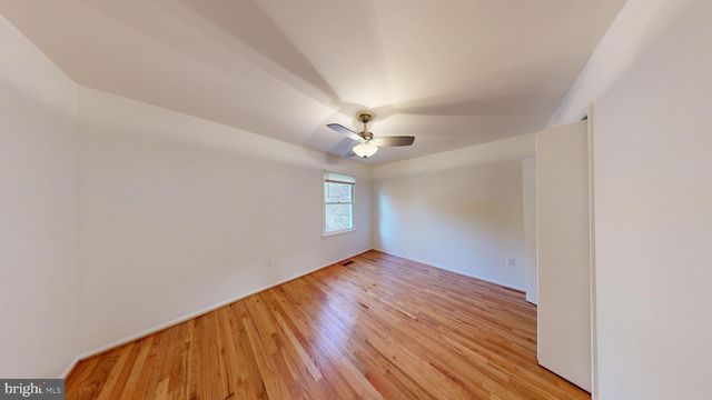 7606 CODDLE HARBOR LN, Potomac, MD 20854