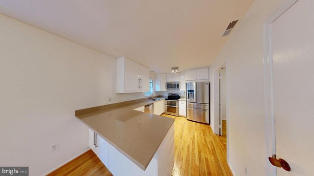 7606 CODDLE HARBOR LN, Potomac, MD 20854