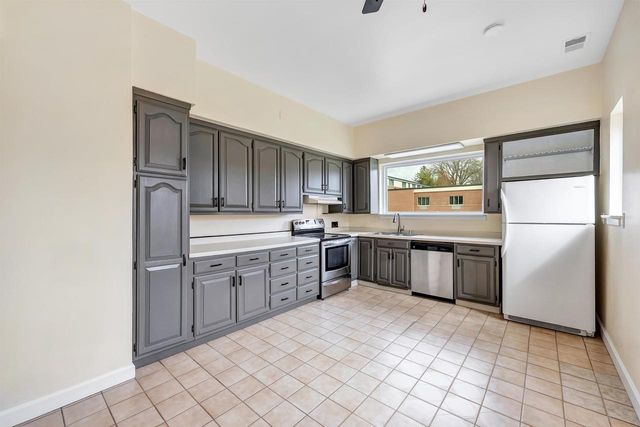 715 W 5TH STREET, Appleton, WI 54914