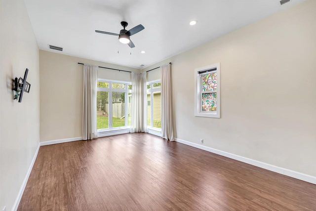 715 W 5TH STREET, Appleton, WI 54914