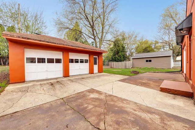 715 W 5TH STREET, Appleton, WI 54914