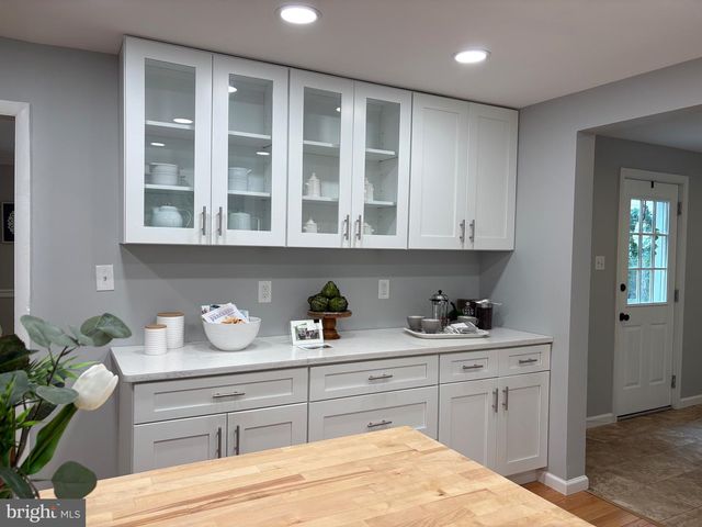 512 CONESTOGA RD, Malvern, PA 19355