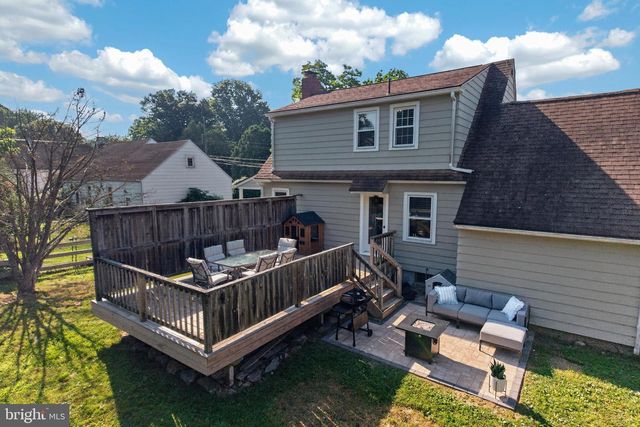 29 WASHINGTON LN, Coatesville, PA 19320