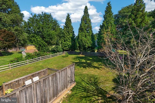 29 WASHINGTON LN, Coatesville, PA 19320