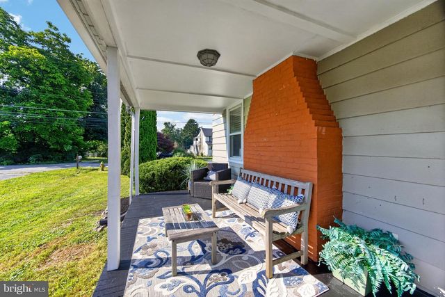 29 WASHINGTON LN, Coatesville, PA 19320