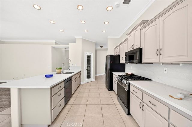 13295 SEA GULL Drive, Victorville, CA 92395