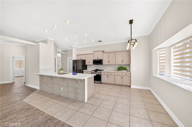 13295 SEA GULL Drive, Victorville, CA 92395