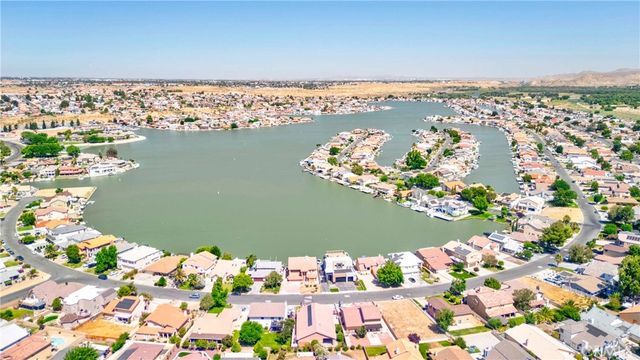 13295 SEA GULL Drive, Victorville, CA 92395