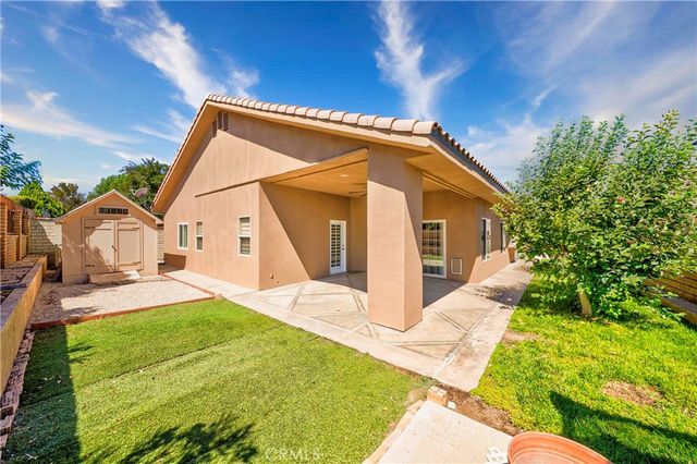 13295 SEA GULL Drive, Victorville, CA 92395