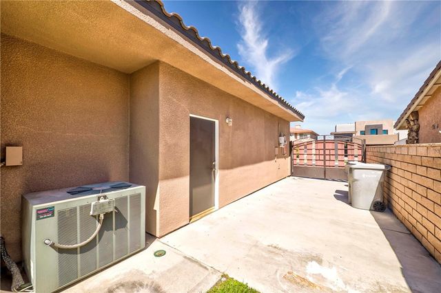 13295 SEA GULL Drive, Victorville, CA 92395