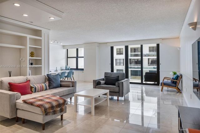 9801 Collins Avenue 19H, Bal Harbour, FL 33154