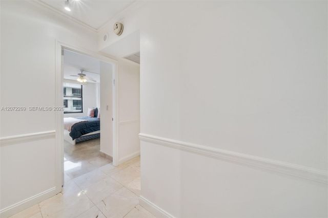 9801 Collins Avenue 19H, Bal Harbour, FL 33154