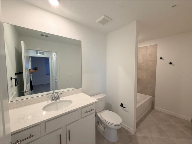 17560 OPAL SAND DRIVE 204, Venice, FL 34293