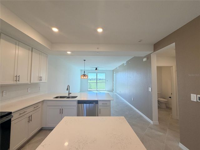 17560 OPAL SAND DRIVE 204, Venice, FL 34293