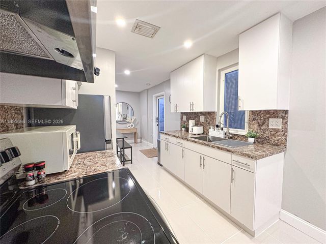 174 NE 55th St 1, Miami, FL 33137