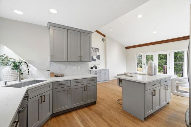 10140 Hillcrest Road, Cupertino, CA 95014