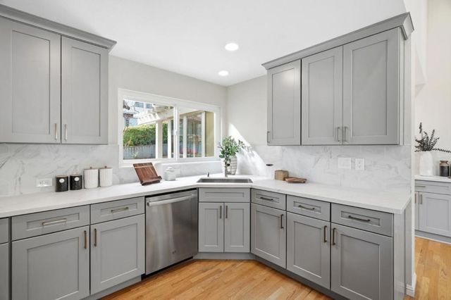 10140 Hillcrest Road, Cupertino, CA 95014