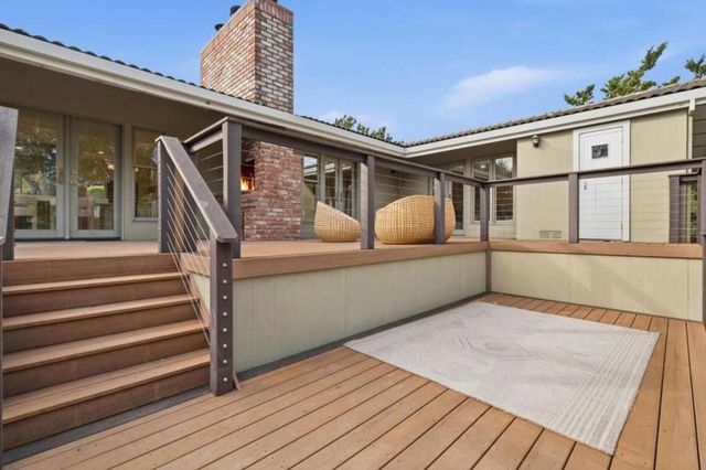 10140 Hillcrest Road, Cupertino, CA 95014