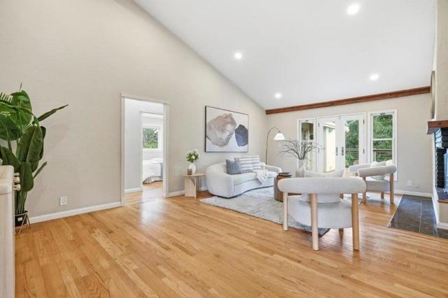 10140 Hillcrest Road, Cupertino, CA 95014