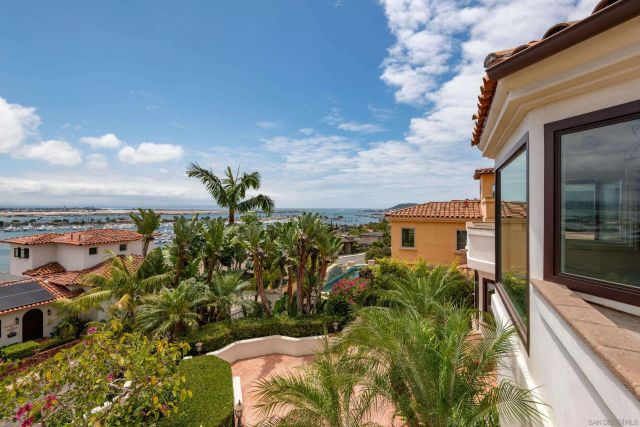 874 Harbor View West, San Diego, CA 92106
