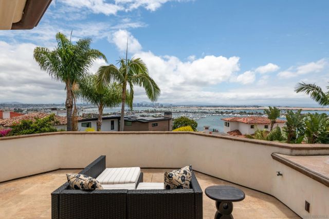 874 Harbor View West, San Diego, CA 92106