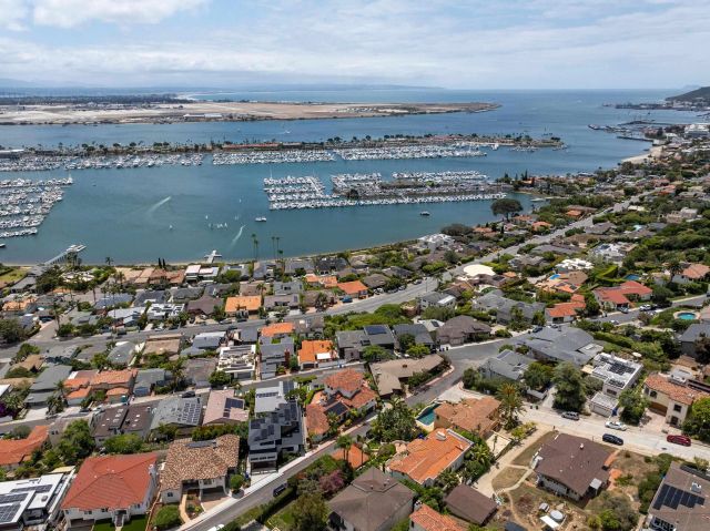 874 Harbor View West, San Diego, CA 92106