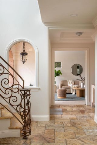 874 Harbor View West, San Diego, CA 92106