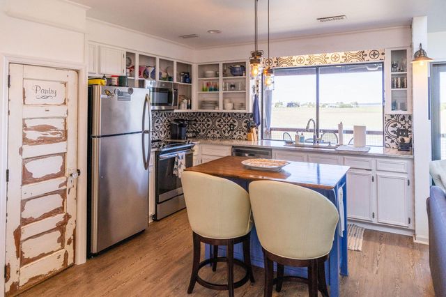 1205 Jungle Road, Edisto Island, SC 29438
