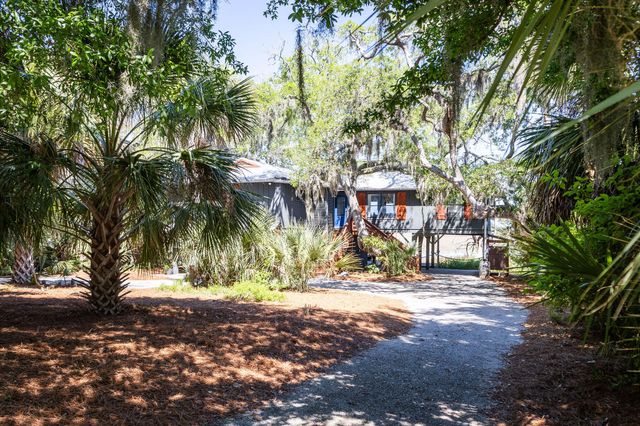 1205 Jungle Road, Edisto Island, SC 29438